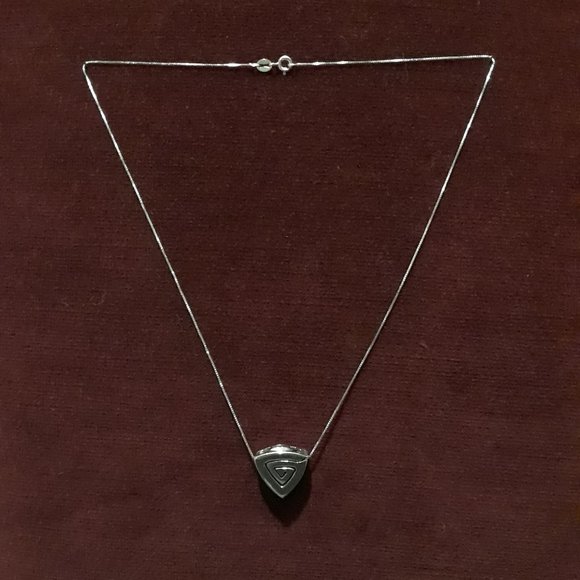 Reversible Triangular Sterling Silver Scroll Pendant - Picture 4 of 8